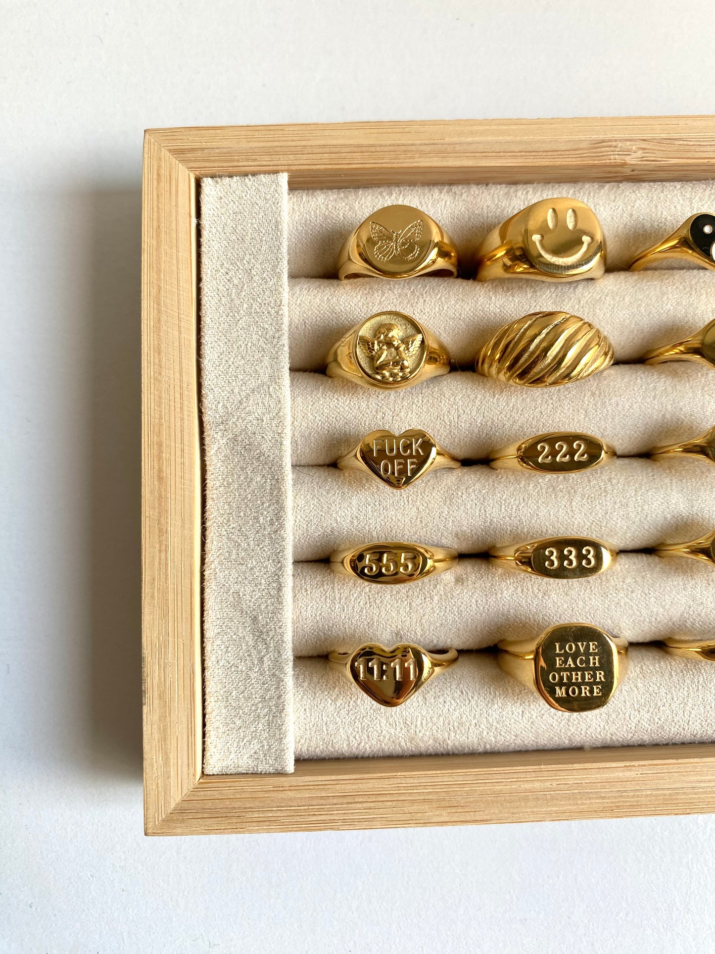 Butterfly ring