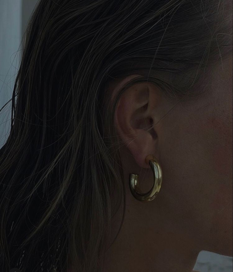 Media luna earrings