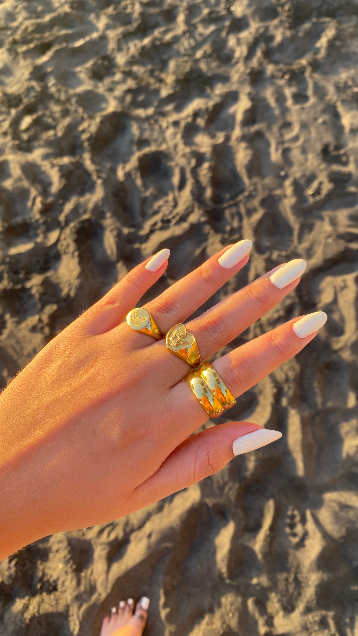 Angel heart ring
