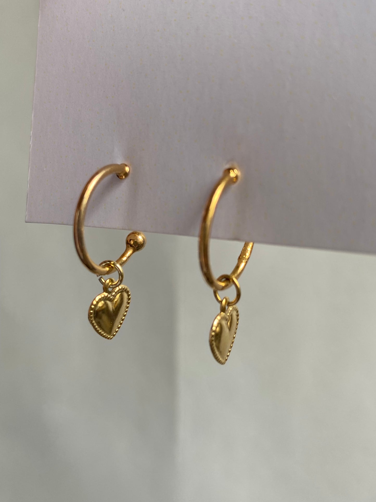 Mini heart earrings
