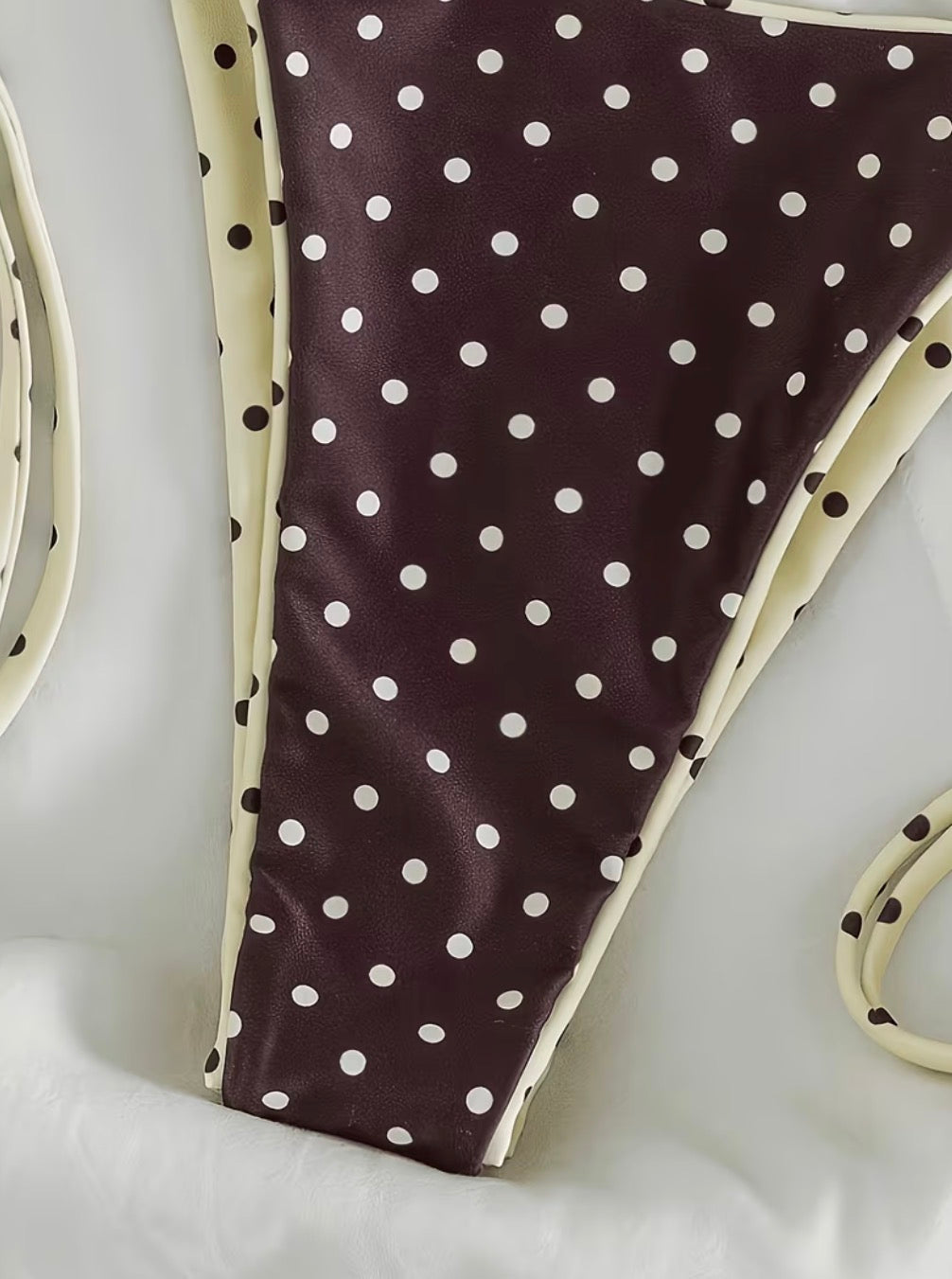 Bikini polka dots