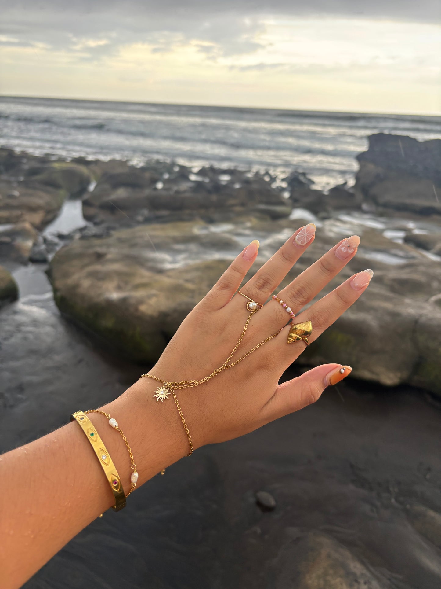 Hand-Chain Nova y Sol