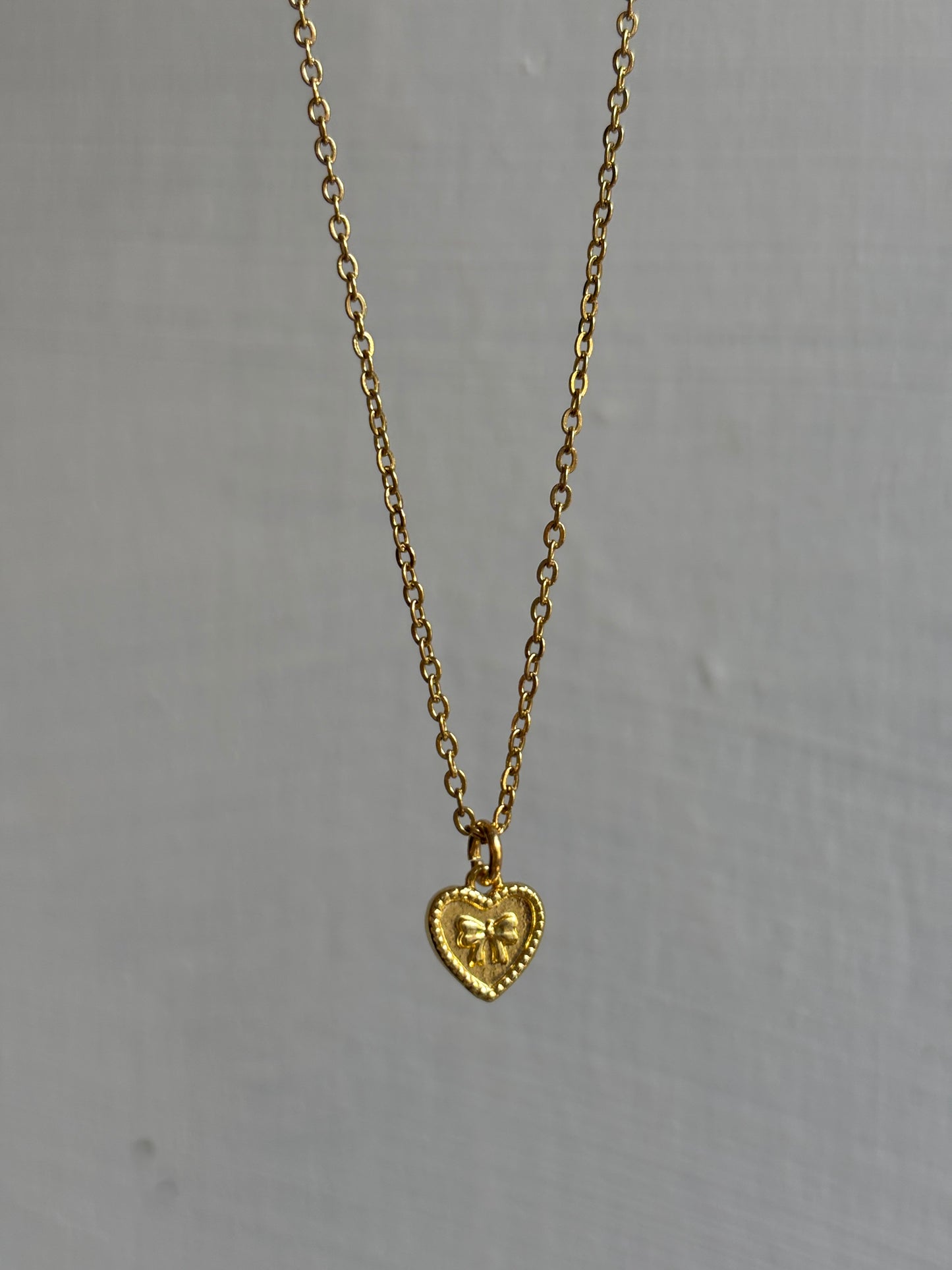 Mini heart necklace