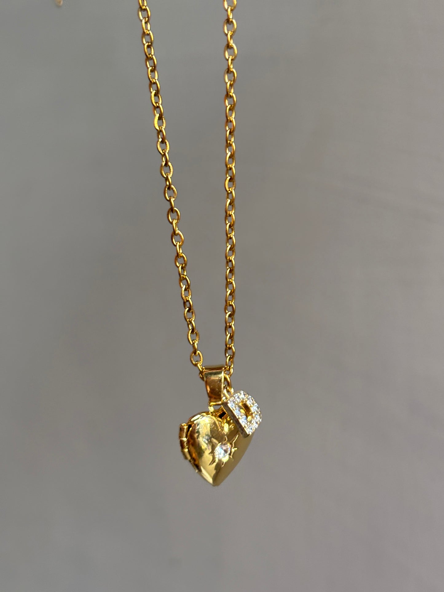 Diamond heart inicial Relicario