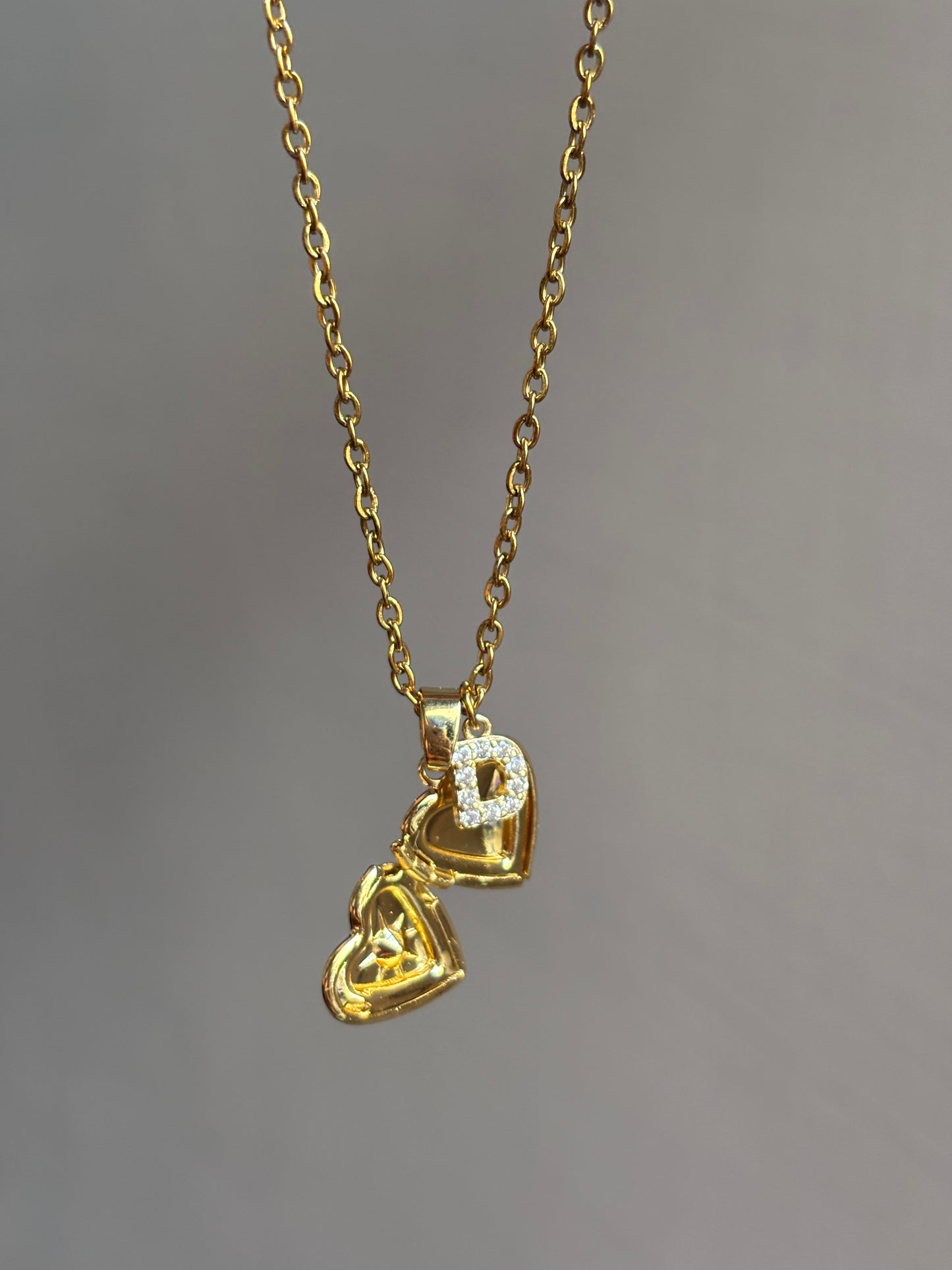 Diamond heart inicial Relicario