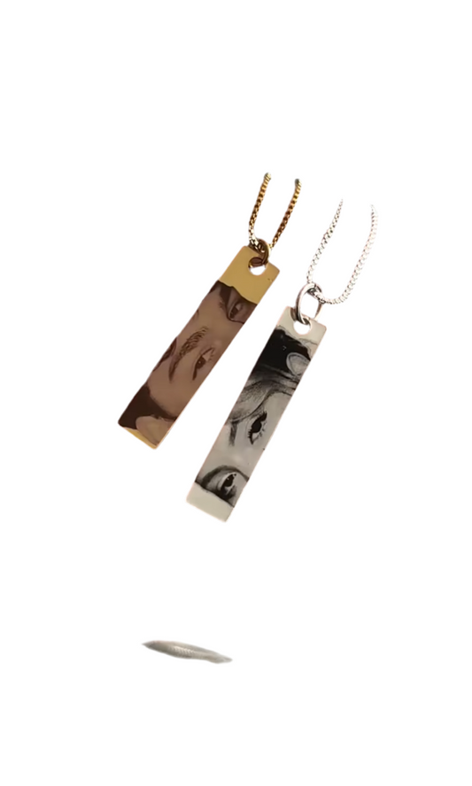 Look at me necklace