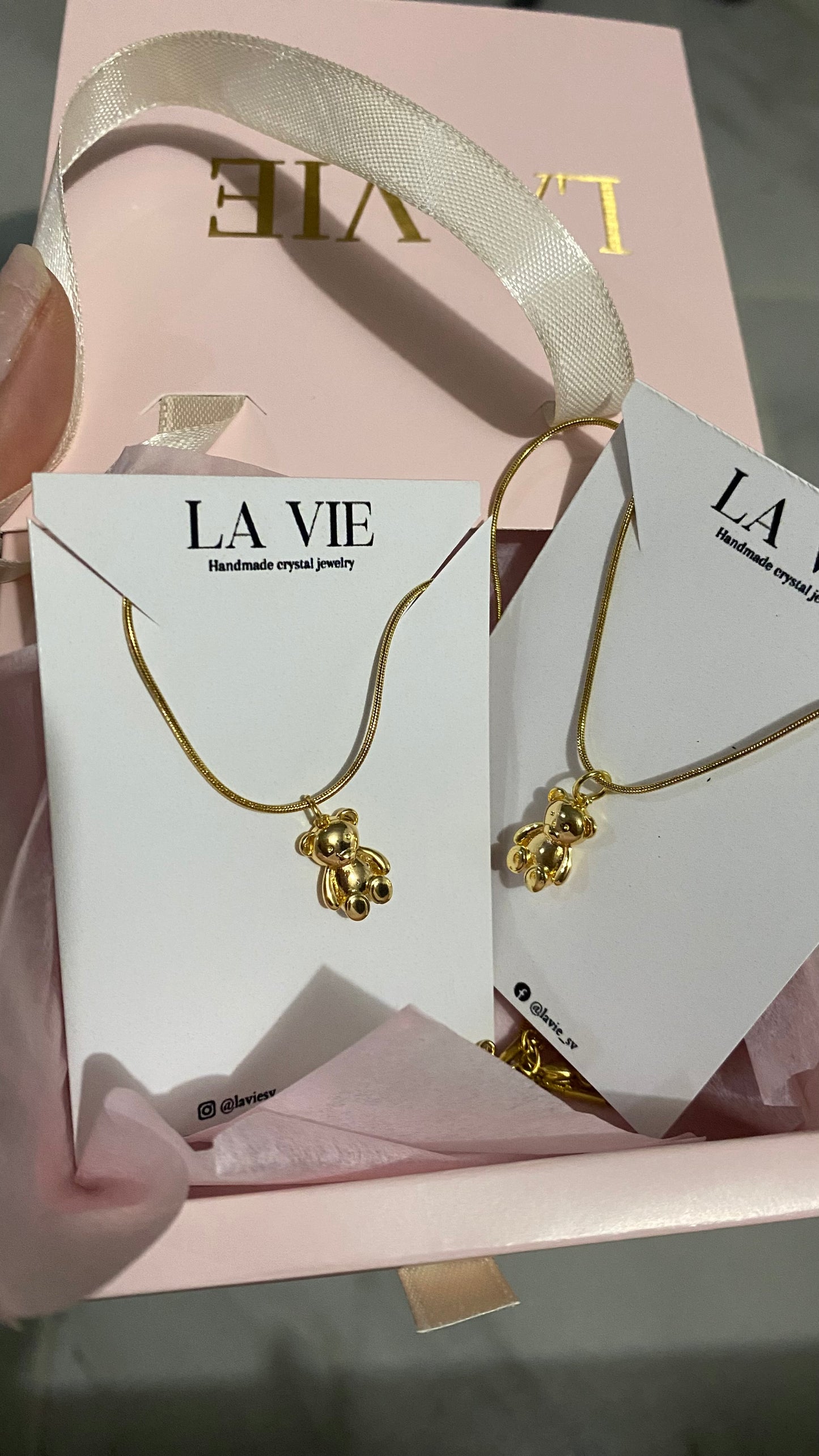 Teddy bear necklace