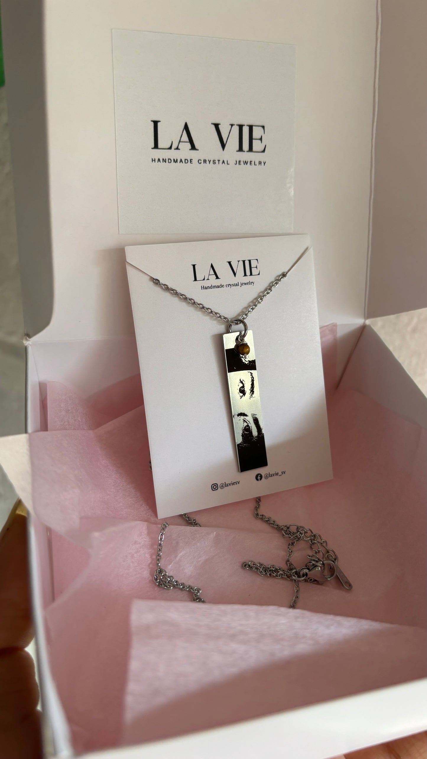 Look at me necklace