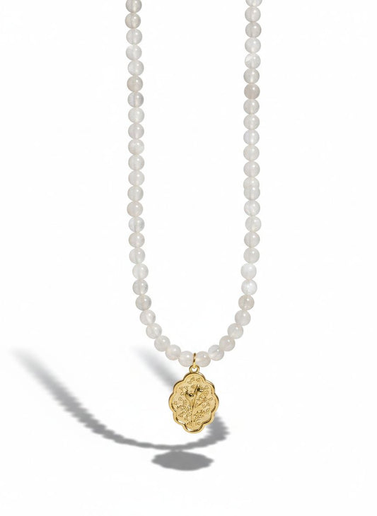 Rose bouquet necklace