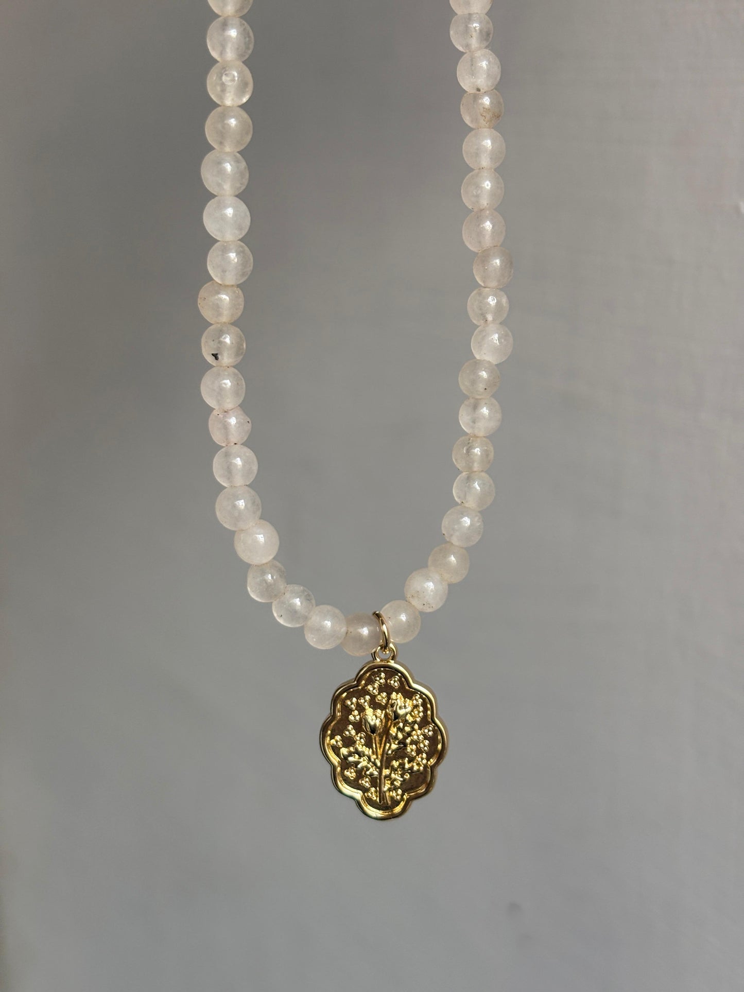 Rose bouquet necklace